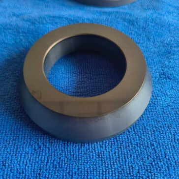 Sleeve di cuscinetto a carburo di silicio per pompe ad alta temperatura